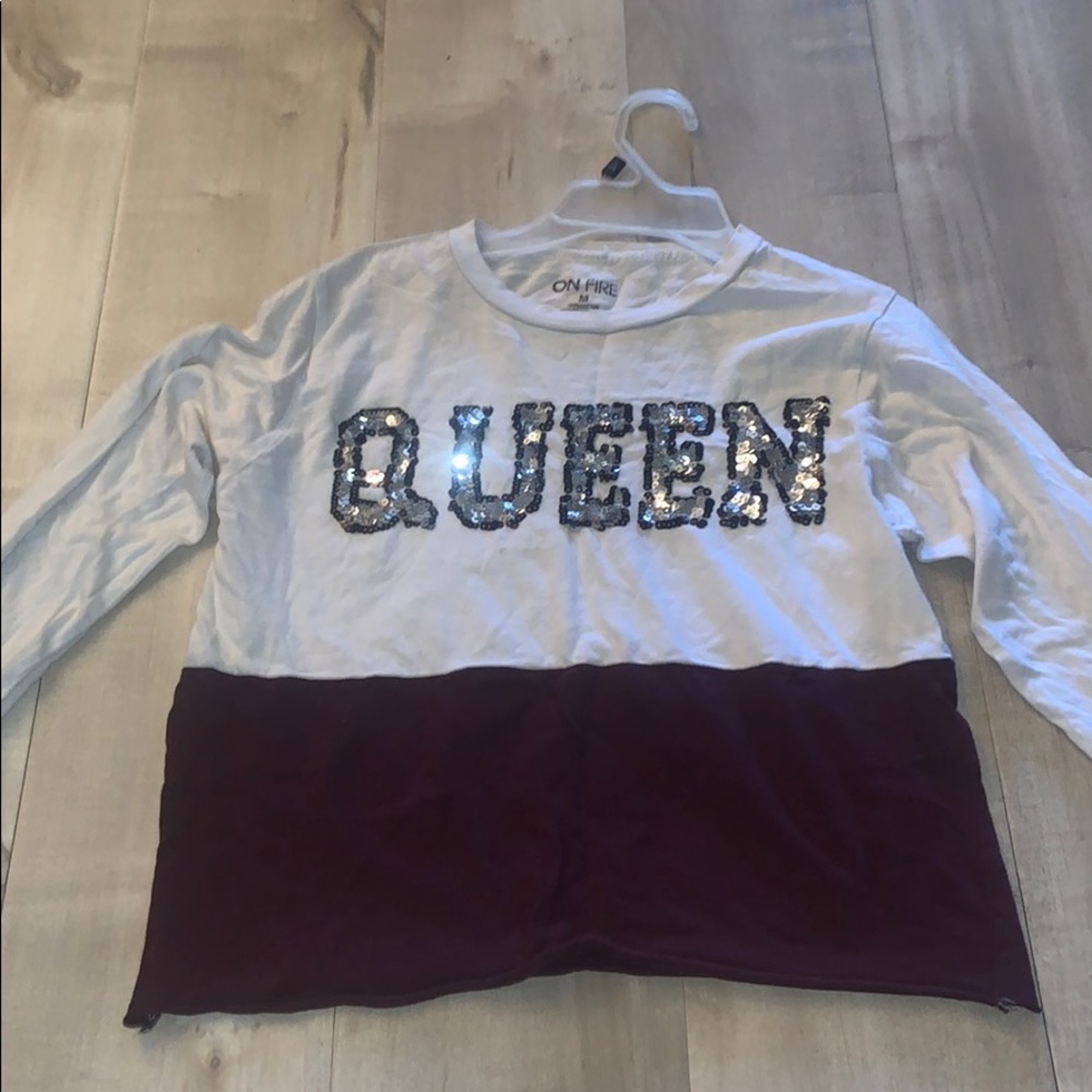 Long sleeve cropped shirt